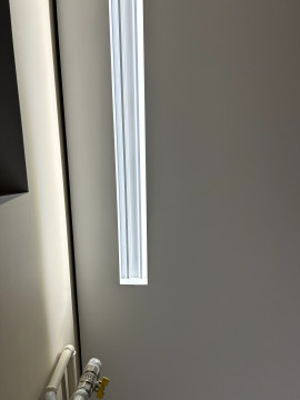 Безщілинні натяжні стелі