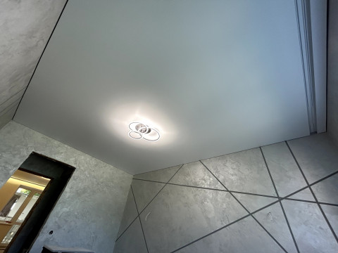 Натяжні стелі в новобудовах – робимо швидко та недорого!