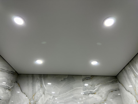 Натяжні стелі для ванної кімнати