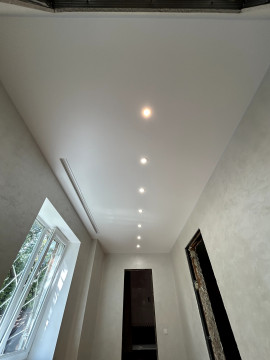 Відмінні натяжні стелі для офісу за вигідними цінами.