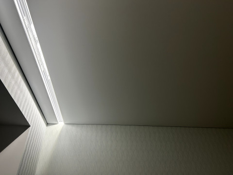 Тіньові натяжні стелі