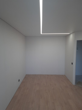 Тіньові натяжні стелі