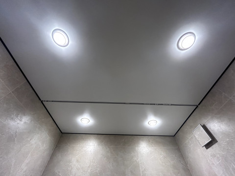 Тіньові натяжні стелі