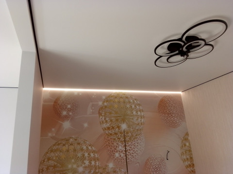 Тканинні натяжні стелі