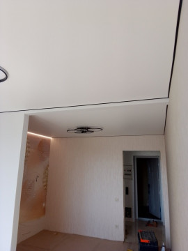 Тканинні натяжні стелі