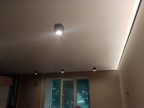 Матові натяжні стелі